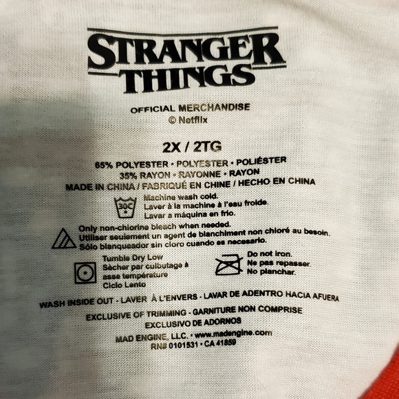 Stranger Things T-Shirt - Picture 3 of 3